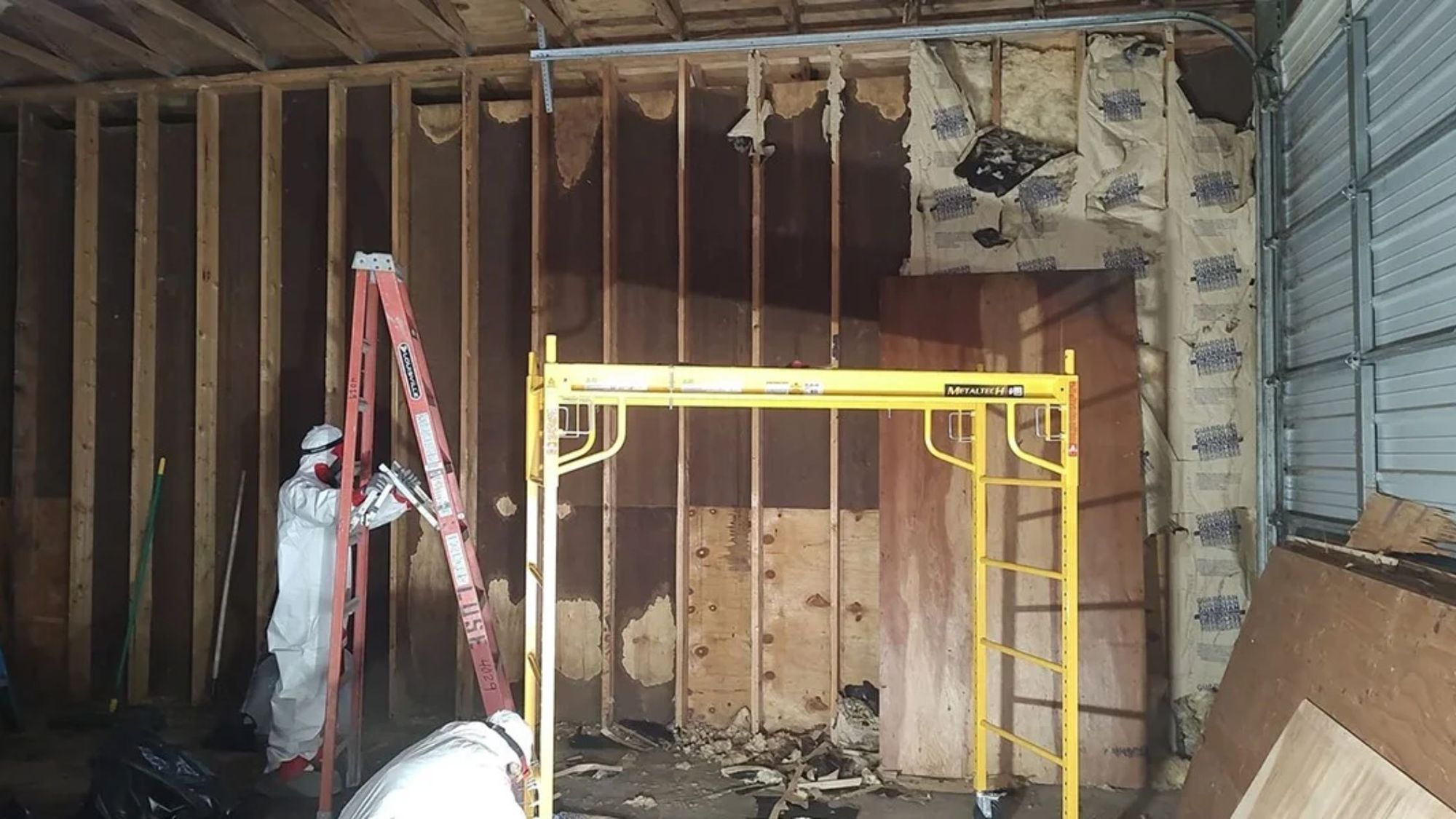 Safe and Efficient Construction Junk Removal in Naperville, IL